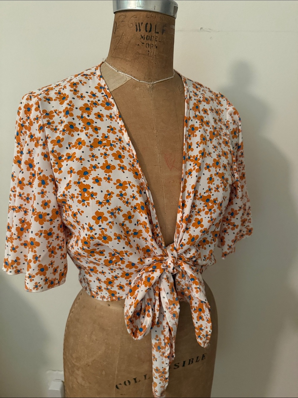 Floral Tie-Front Crop Top - White & Orange